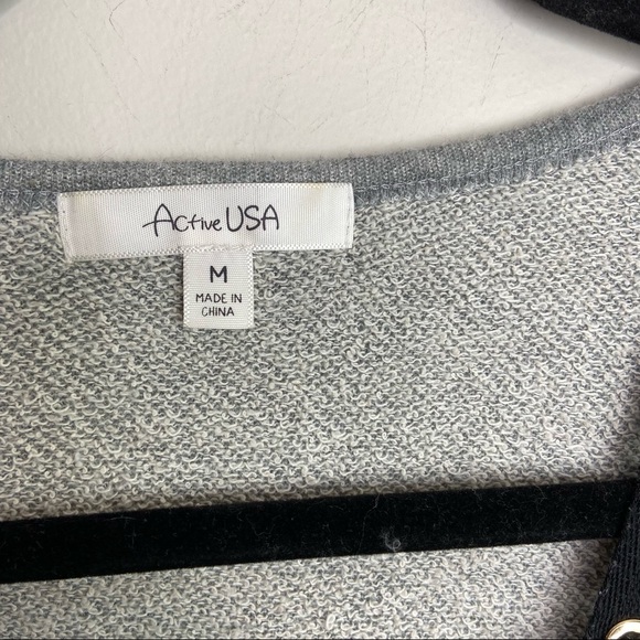 French Terry Gray lace front womens short sleeve blouse size medium‎ - Picture 3 of 6